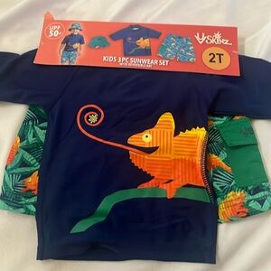 NWT Toddler 2T boys swim trunks, top and hat